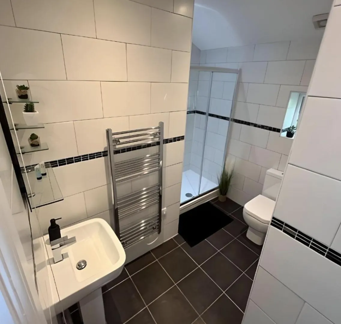 2 Bed Apartment, Close To City Centre, Principality Stadium Cardiff Apartment
