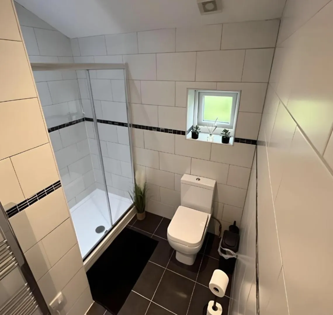 2 Bed Apartment, Close To City Centre, Principality Stadium Cardiff Apartment